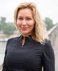 Veronique Eumurian