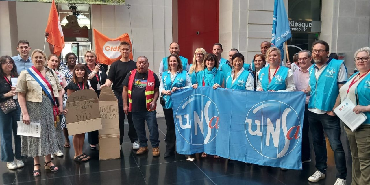 Une délégation UNSA mobilisée dans le hall de la Caisse des Dépôts pour dénoncer la cession de Novethic